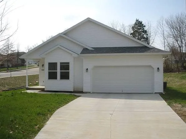 924 S Larkspur Ln, Bloomington, IN 47403