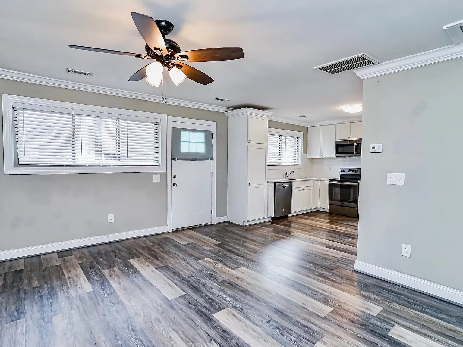 304 West College Street *1 - D — Photo 2