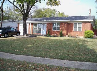 8712 Boundbrook Ave, Dallas, TX 75243