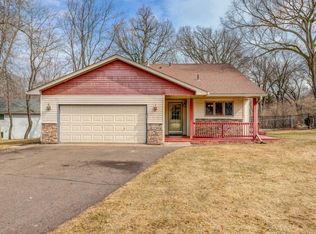 5610 Flint Trl, Wyoming, MN 55092