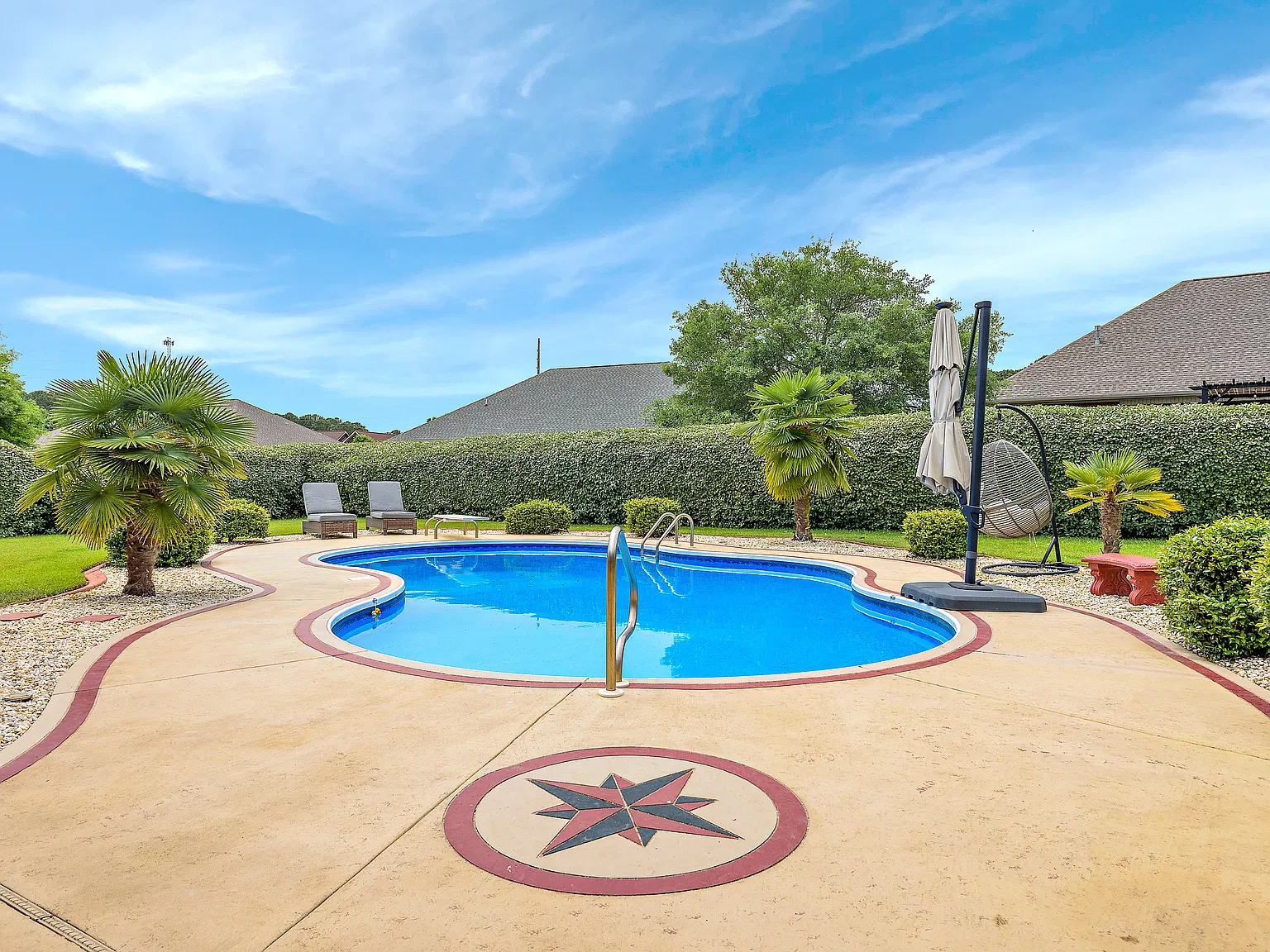 102 Red Dirt Rd — Photo 2