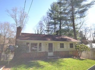 1239 Pine Spring Dr, Hendersonville, NC 28739