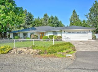5273 Raymond Way, Central Pt, OR 97502
