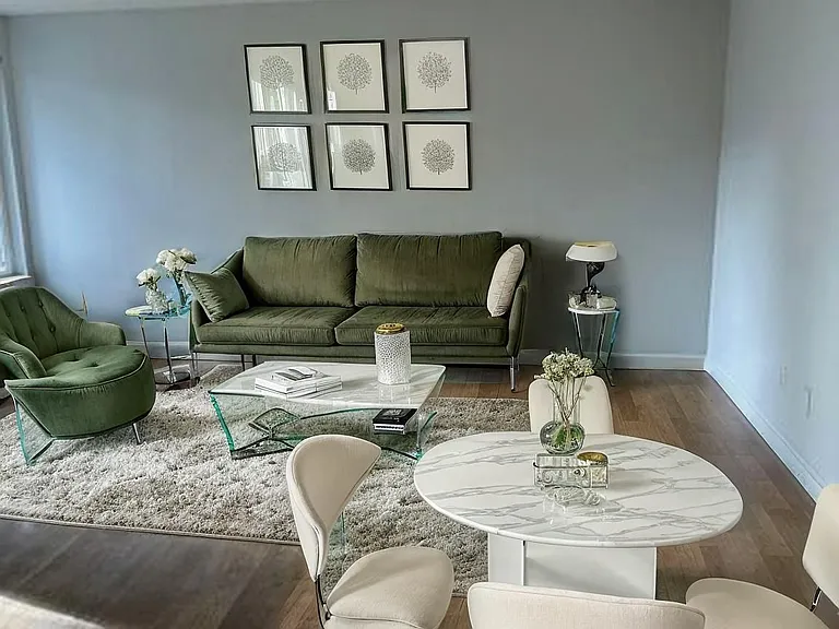 Capri Apartments — Photo 17