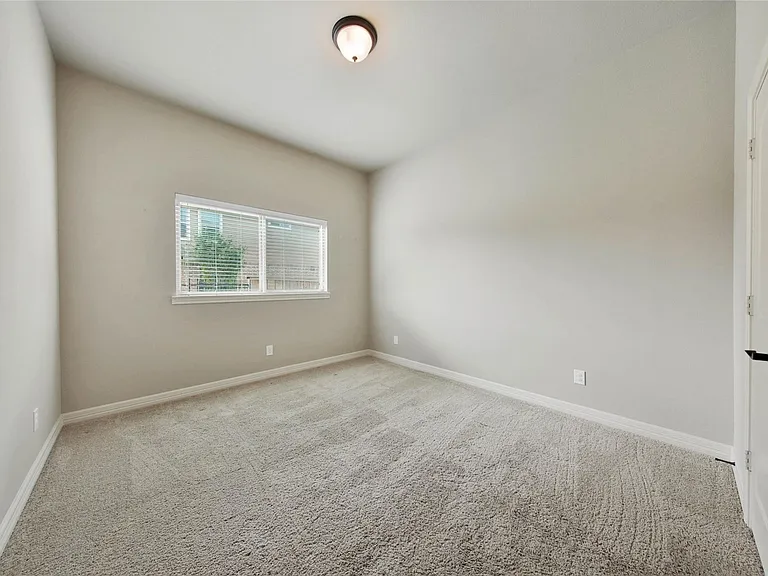 78 Hearthshire Cir — Photo 25