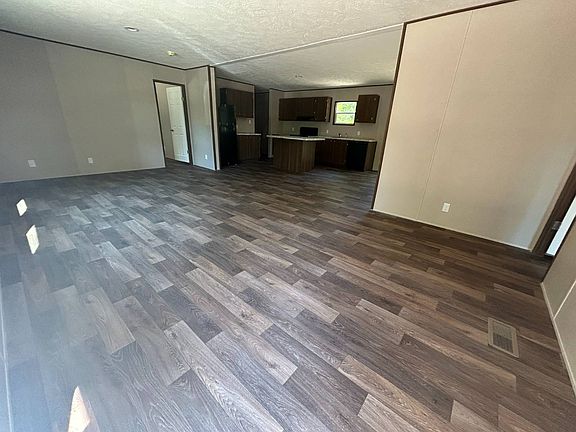 5th image of 135 Rivermont Rd