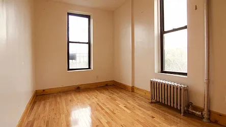 Rented by JB Mac Real Estate Inc.