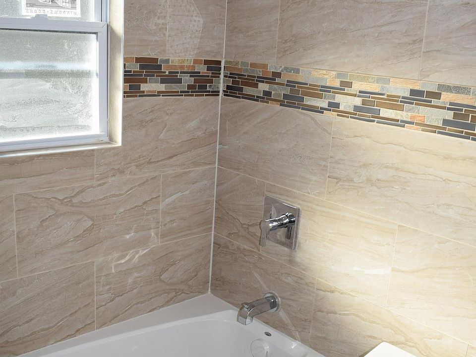 2nd image of 215 Grant Ave #2