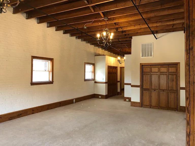 235 E Main St #F — Photo 2