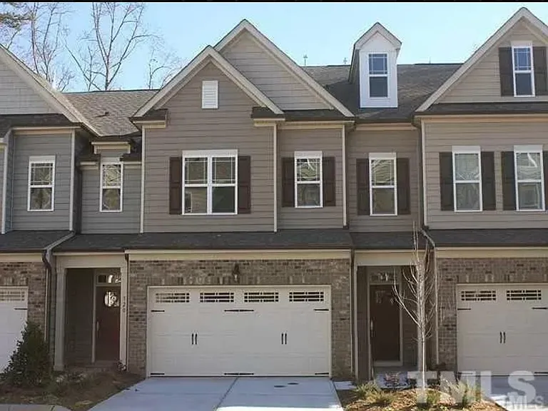 318 Rose Walk Ln — Photo 1