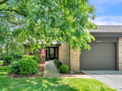 3526 Eagle Bluff Dr NE, Grand Rapids, MI, 49525