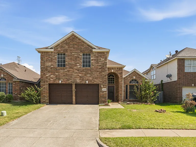12945 Peach Tree Way — Photo 3