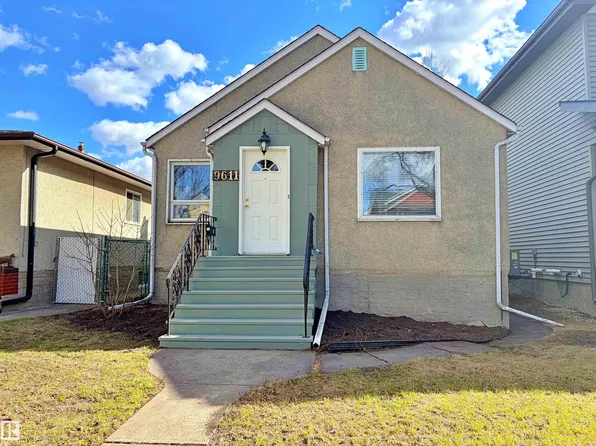 9611 81st Ave NW, Edmonton, AB T6C 0X6