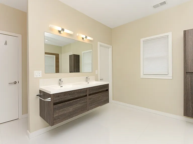 160 Sycamore Rd — Photo 28
