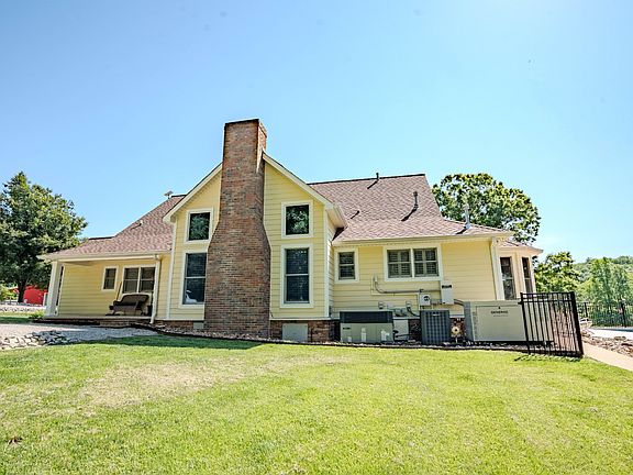 3rd image of 199 Liles Ln