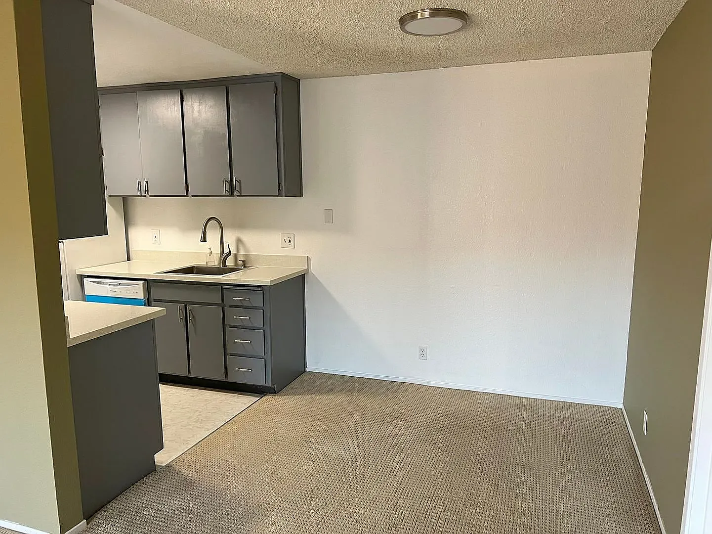 2 bed, 958 sqft, $2,800 — Photo 3
