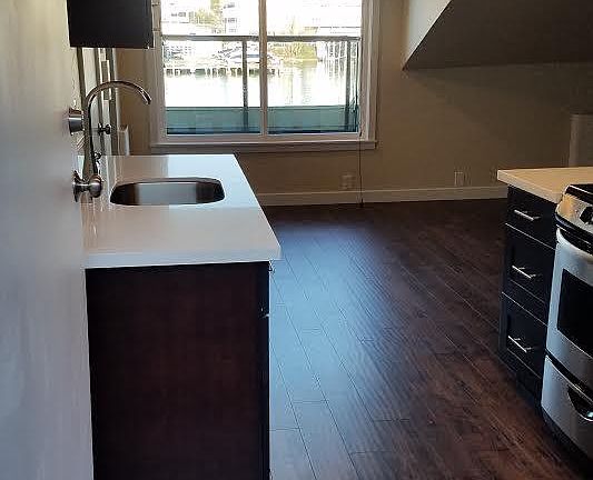2nd image of 3314 Fuhrman Ave E APT 7