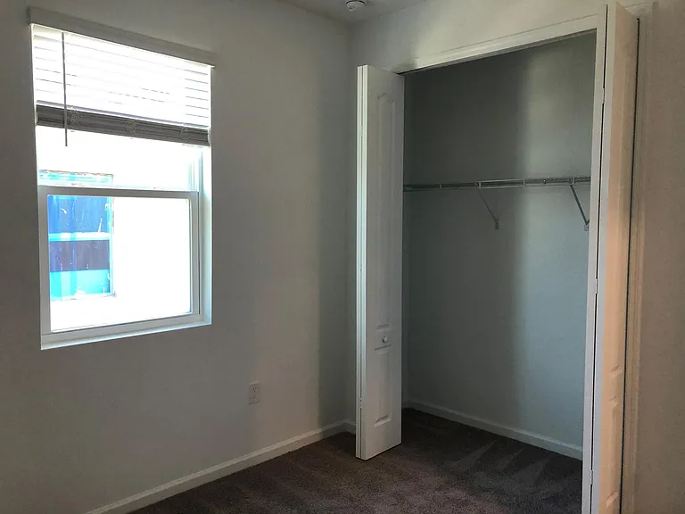 1131 Forest Gate Cir — Photo 8