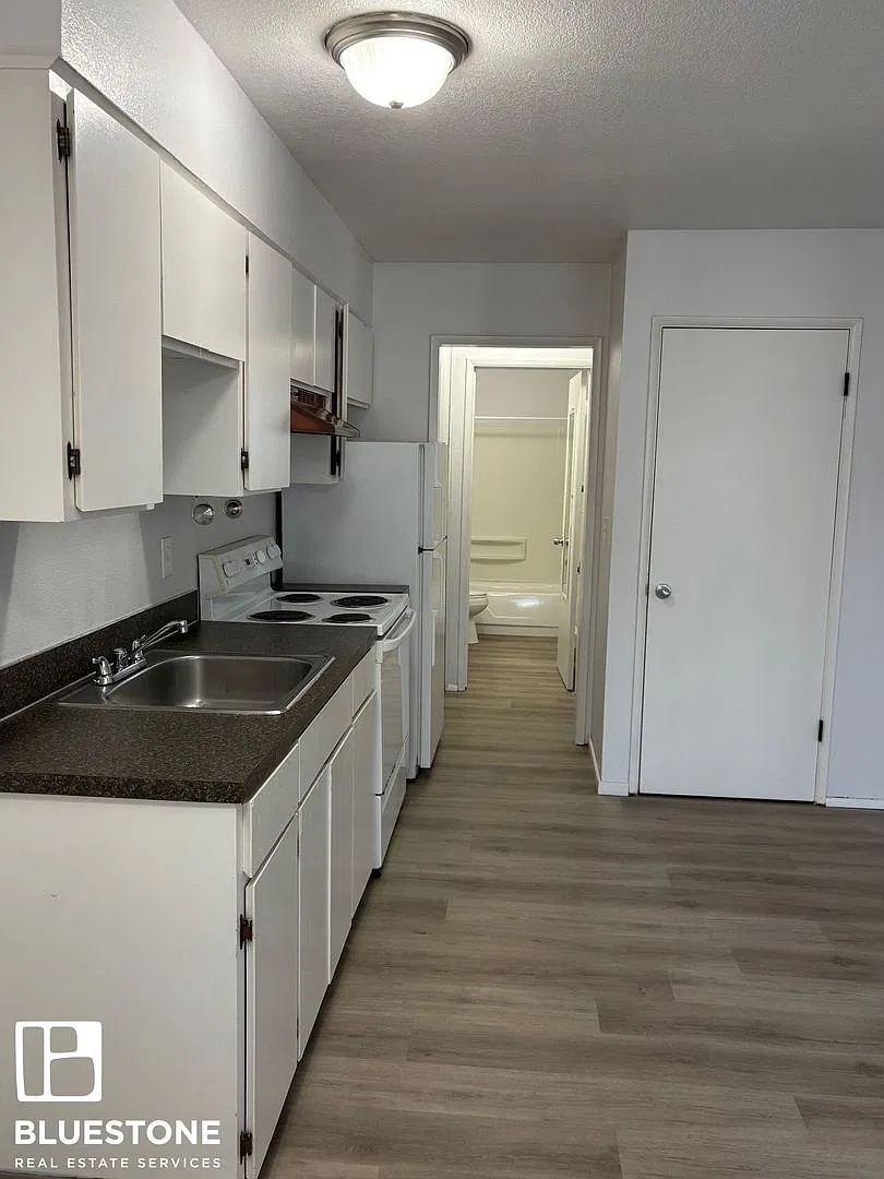 LS60TH - 233 NE 60th Ave. — Photo 2