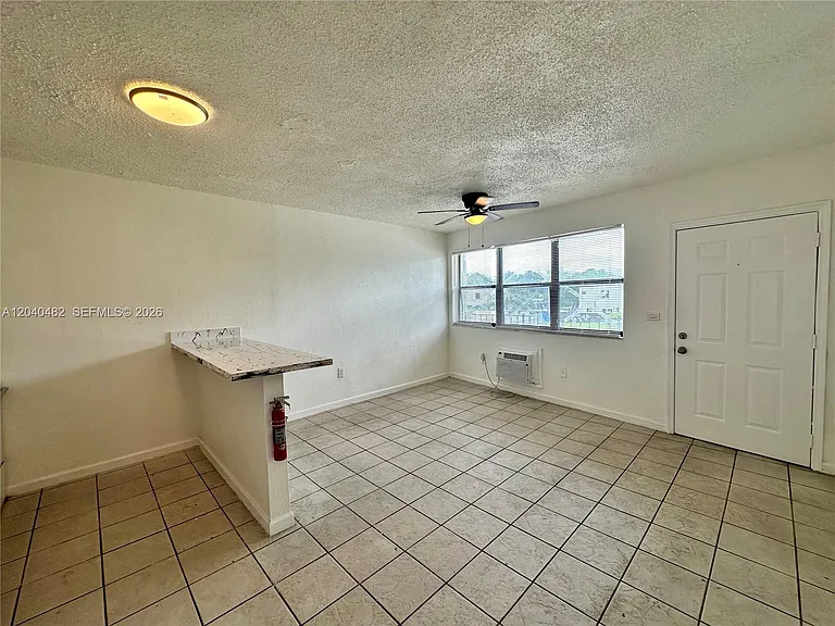 2987 NW 46th St #5 — Photo 1