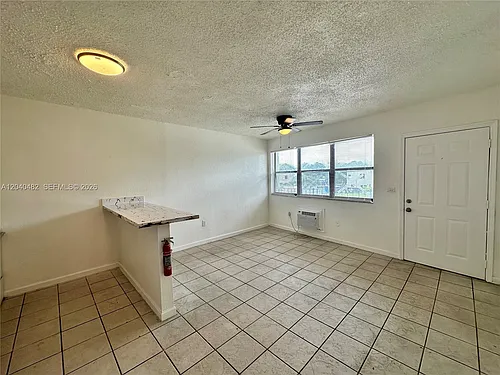 2987 NW 46th St #5 Photo 1