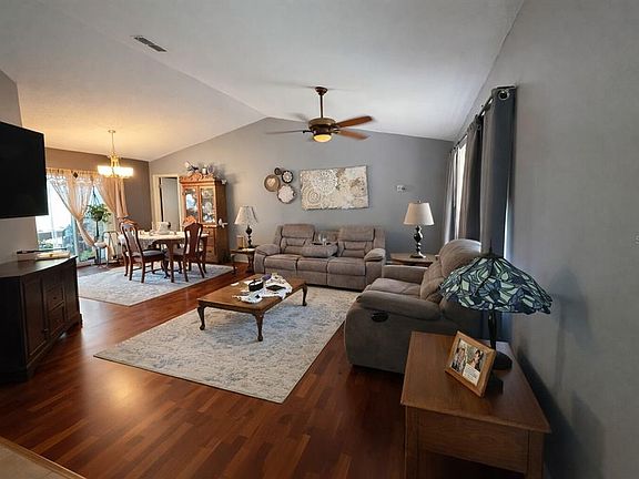 4th image of 4350 Merchant Ave