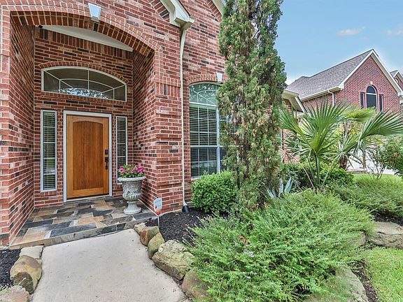 2nd image of 20330 Mimosa Glen Dr