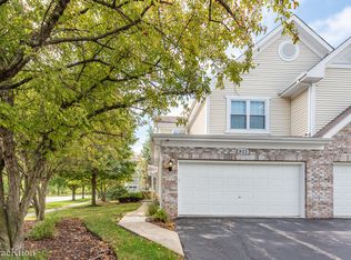 903 Sheridan Cir, Naperville, IL 60563