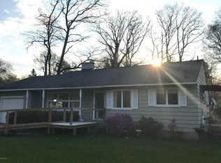 4412 Lake Harbor Rd, Muskegon, MI 49441