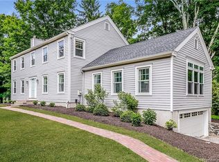 121 Dodgingtown Rd, Bethel, CT 06801