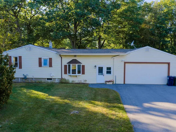 800 Porters Point Road, Colchester, VT 05446