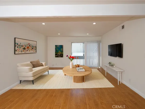 18620 Hatteras St Unit 249, Tarzana, CA 91356
