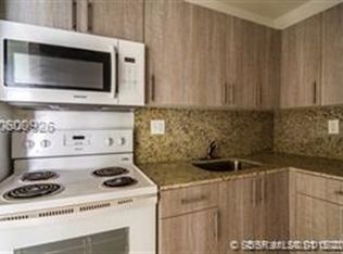 2910 Pierce St APT 203, Hollywood, FL 33020