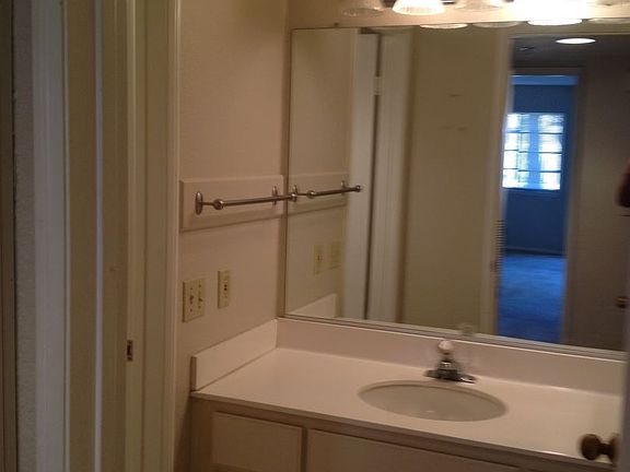 5th image of 5728 Oak Bend Ln Unit 205