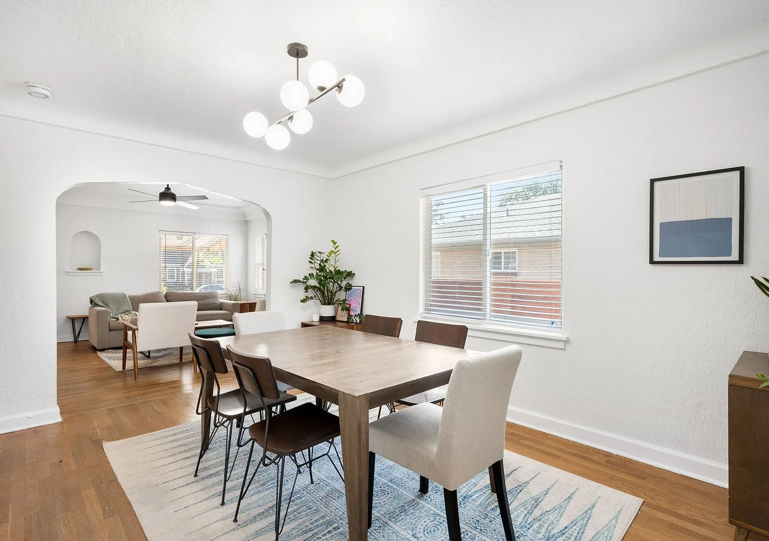 Renovated 3BD, 2BA Highlands Home with Fenced Yard & 2-Car Garage — Photo 4