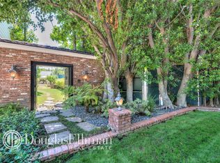 5447 Encino Ave, Encino, CA 91316