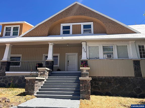 2nd image of 213 Cedar St