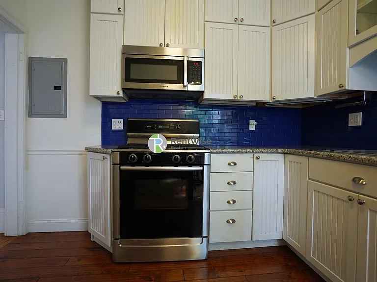 94 Naples Rd #5 — Photo 10