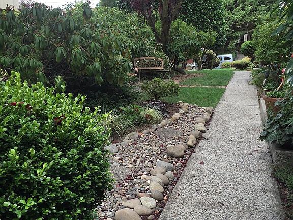 507 E Harrison St, Seattle, WA 98102-3