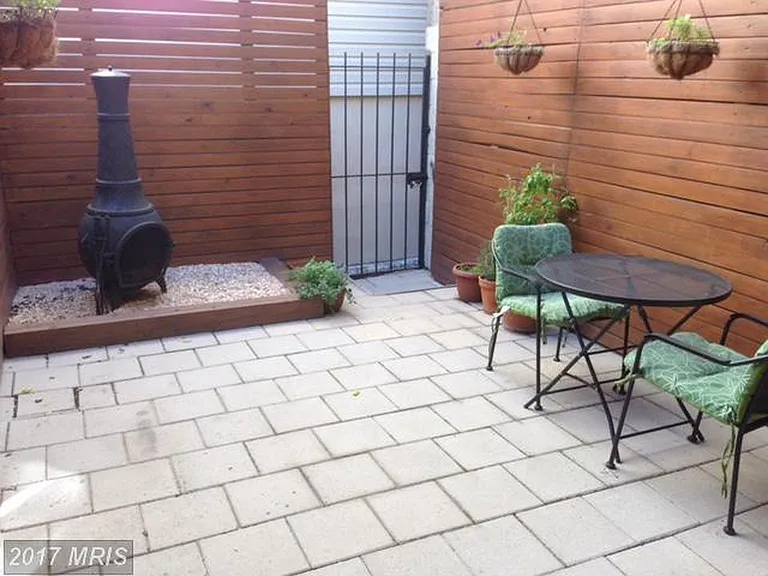 30 E Heath St #PRIMARYROOM — Photo 24