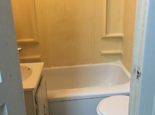 2100 6th St APT 4, Bay City, MI 48708