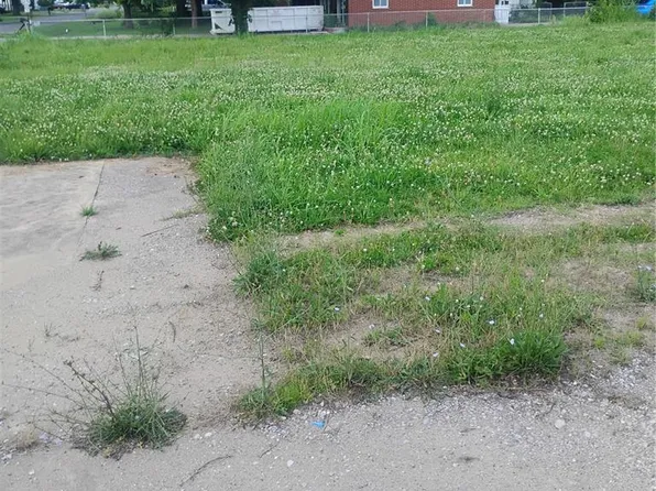 0 E Chain Of Rocks Rd, Granite City, IL 62040