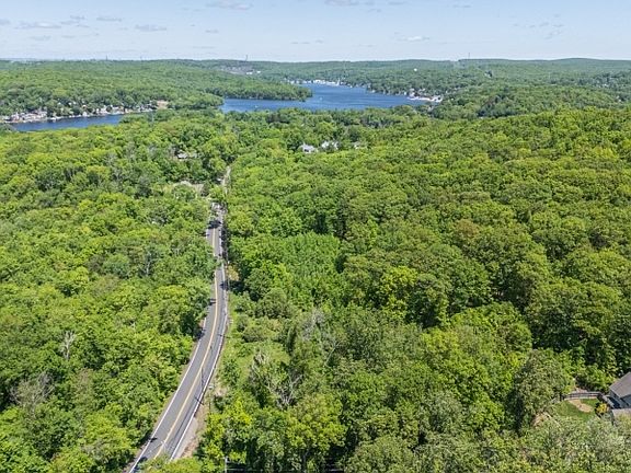 4th image of 172 Espanong Rd