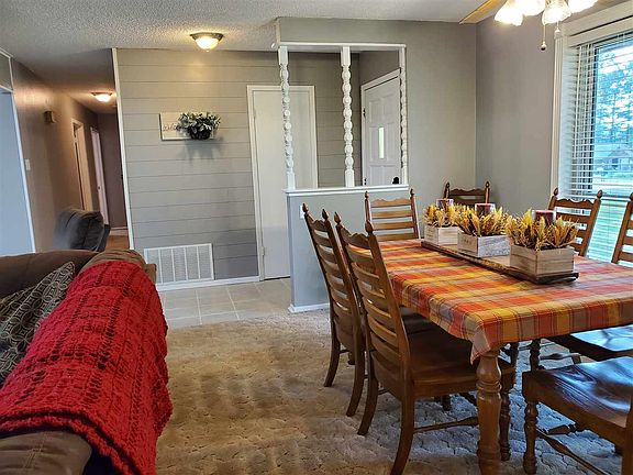 4th image of 211 County Road 492
