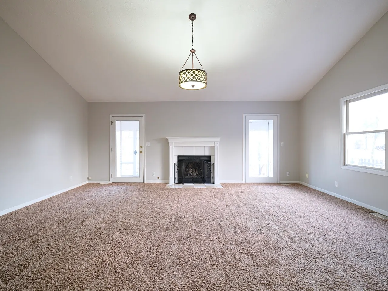 2 bed, 1453 sqft, $1,900 — Photo 4