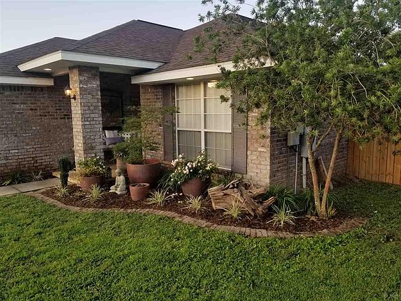 4th image of 10478 Millbrook Dr