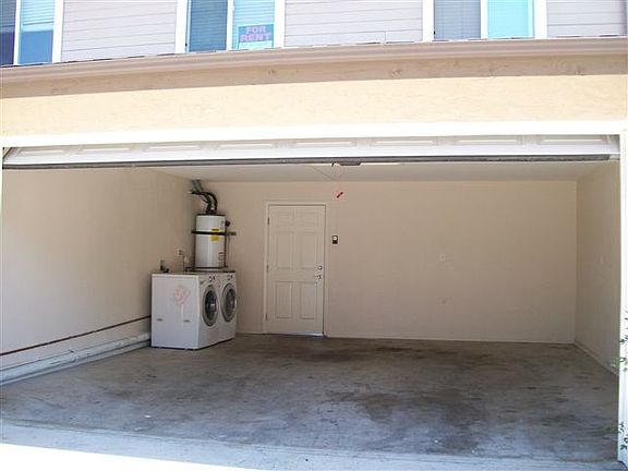 5th image of 1133 Persimmon Ave Unit 4