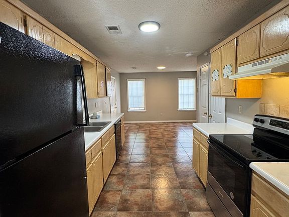 4th image of 2508 Bonnie Jean Pl