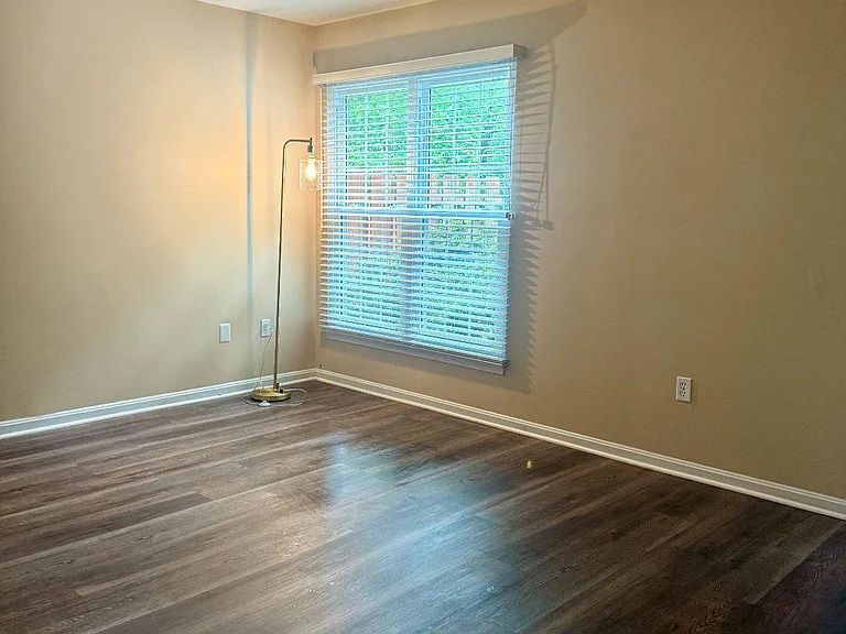 2202 Commissary Cir #208 — Photo 5