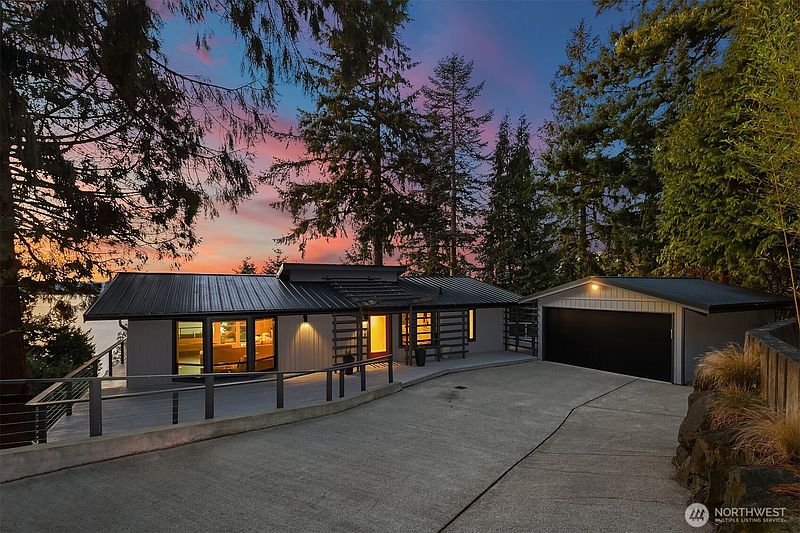5th image of 15733 25th Avenue SW